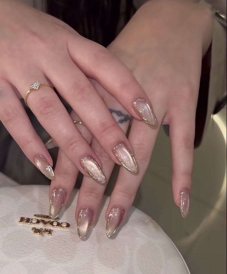 Cat Eye Magnificent Gold Chrome Aesthetic Nails