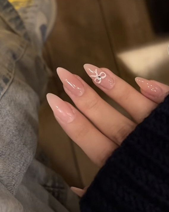 Natural Gelish Nails With White Bow