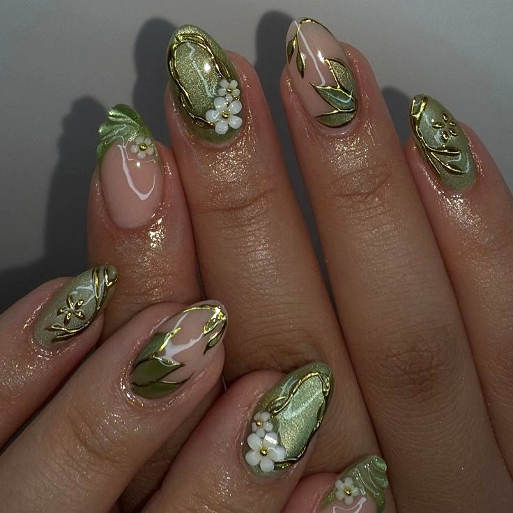 Green Cat Eye Gold Abstract Floral Nails
