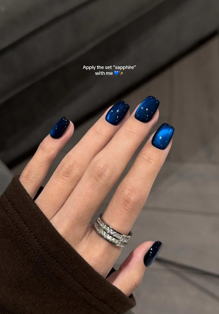 Sapphire Blue Cat Eye Nails
